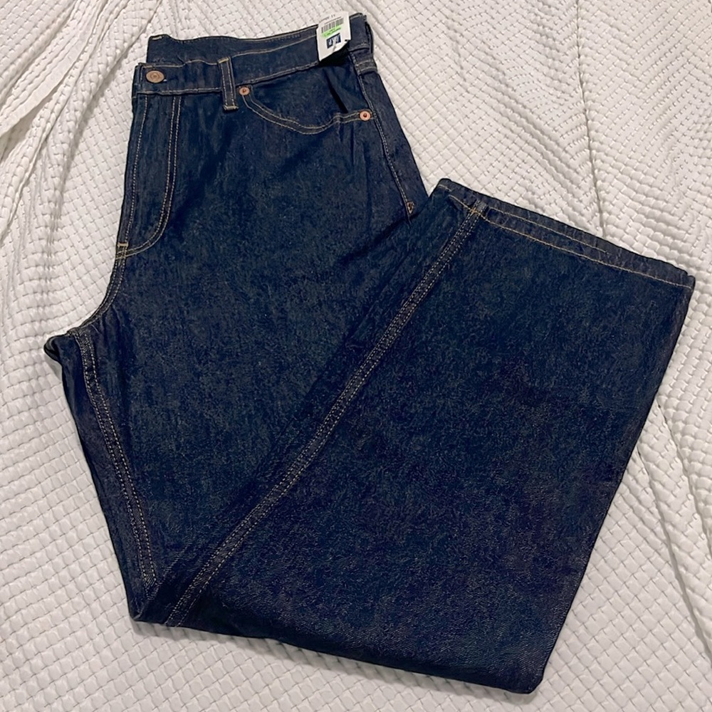 NWT- GAP- 32/14 tall. 90s Loose